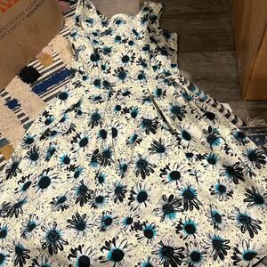 Poppy Lux floral dress 2‎